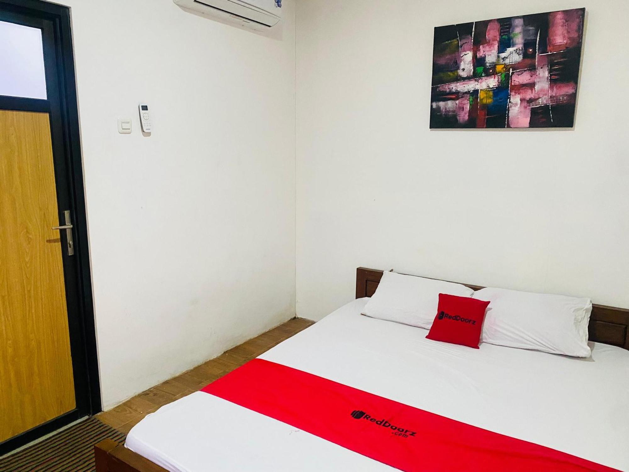 Reddoorz Syariah Near Wisata Durensewu Pandaan Jetak Ngoại thất bức ảnh