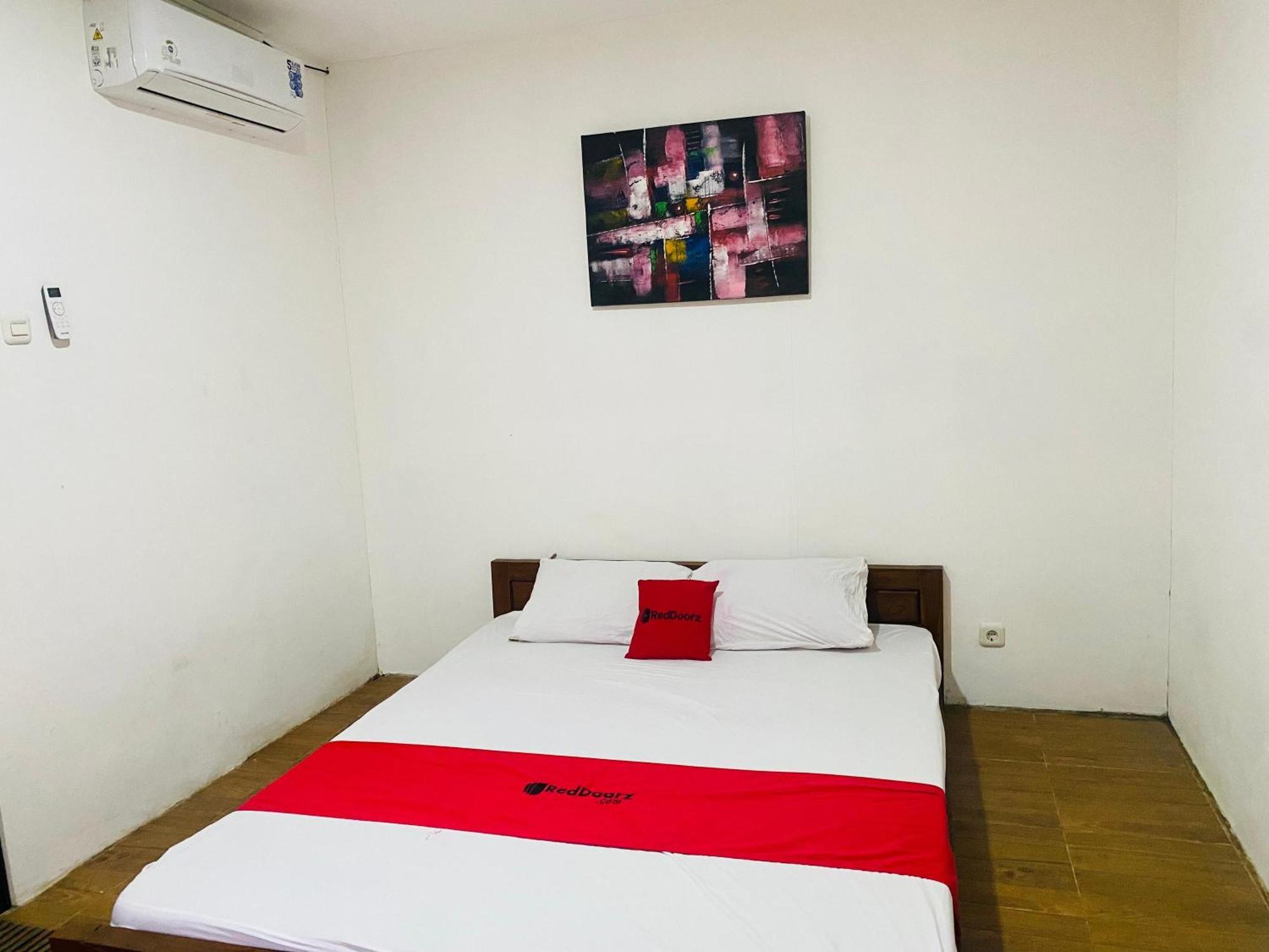 Reddoorz Syariah Near Wisata Durensewu Pandaan Jetak Ngoại thất bức ảnh