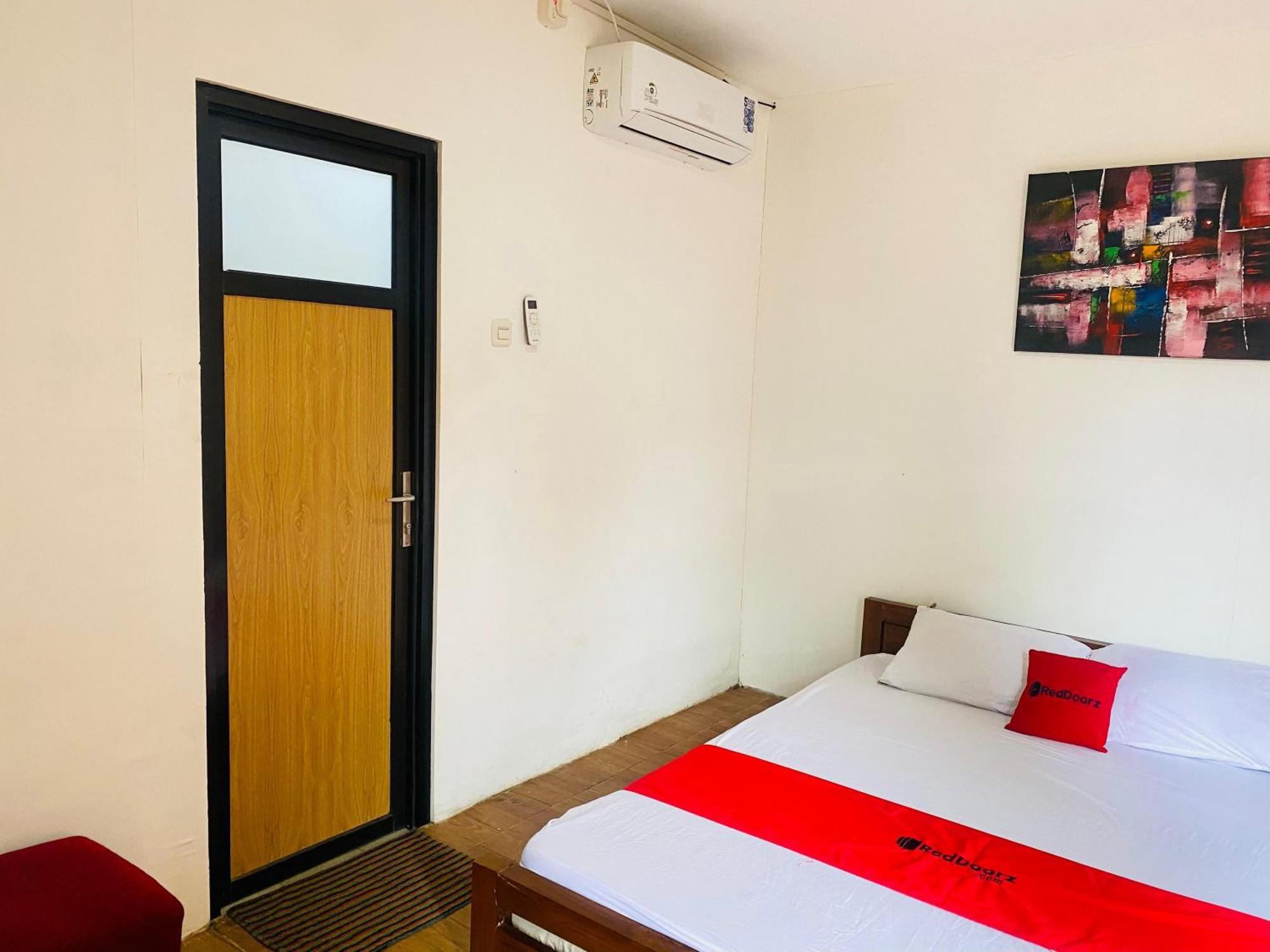 Reddoorz Syariah Near Wisata Durensewu Pandaan Jetak Ngoại thất bức ảnh