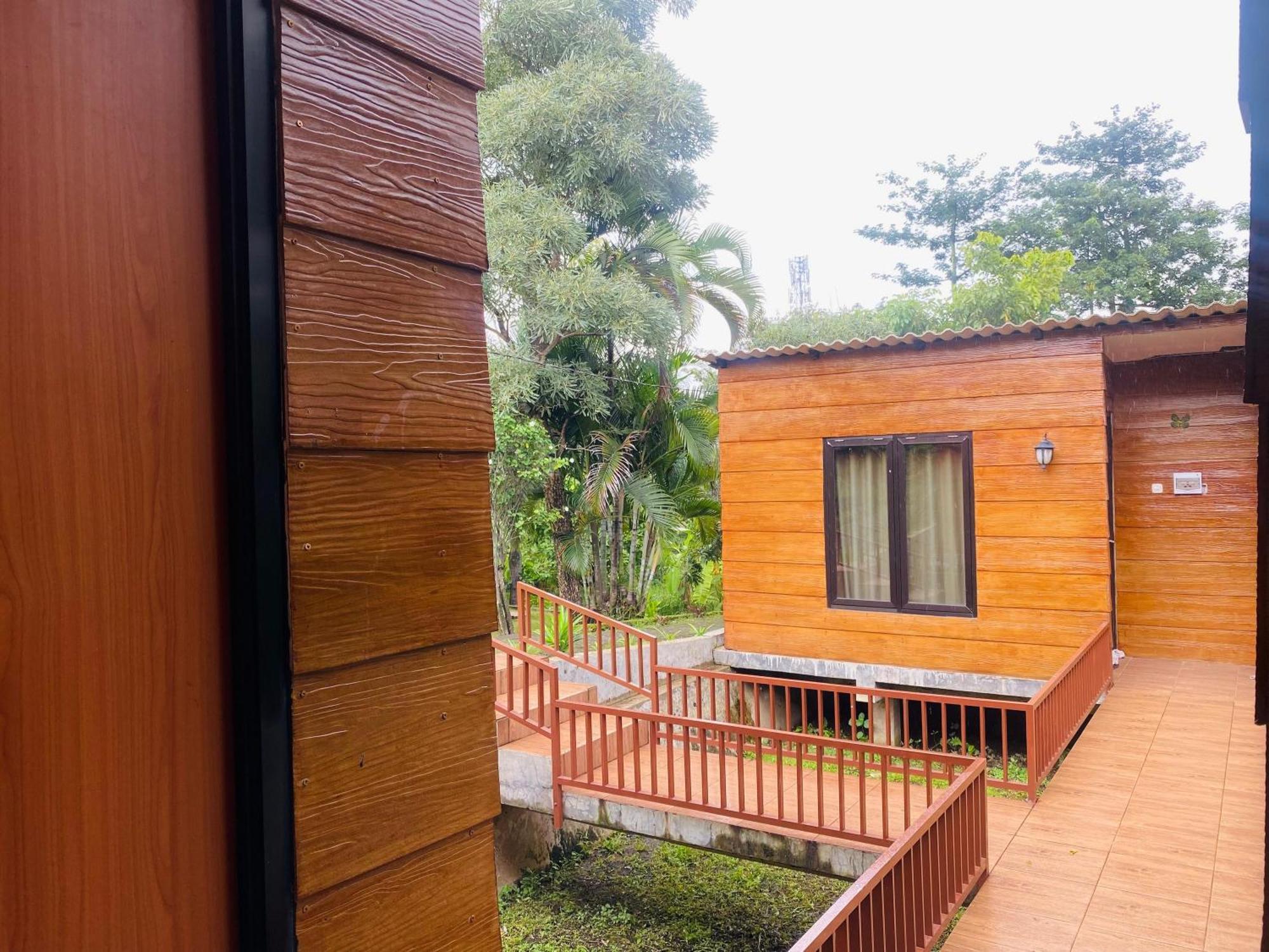 Reddoorz Syariah Near Wisata Durensewu Pandaan Jetak Ngoại thất bức ảnh